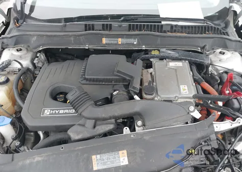 2015 Ford Fusion Hybrid Titanium из США, поврежденный, VIN 3FA6P0RUXFR172918